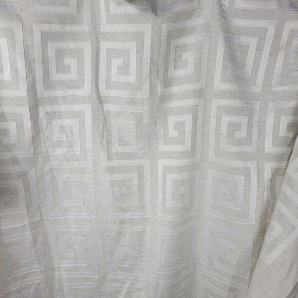 Abstract Trillium Maze Joann Fabric Speckled Oatmeal with White Design 4 Yards - Picture 1 of 5